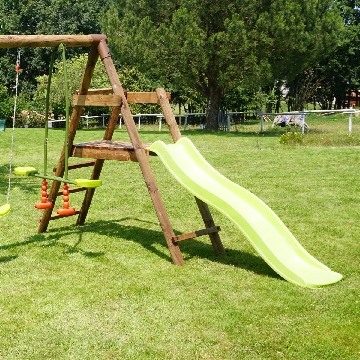 Soulet Speeltoestel Figue met Glijbaan, Dubbele Schommel en Wip