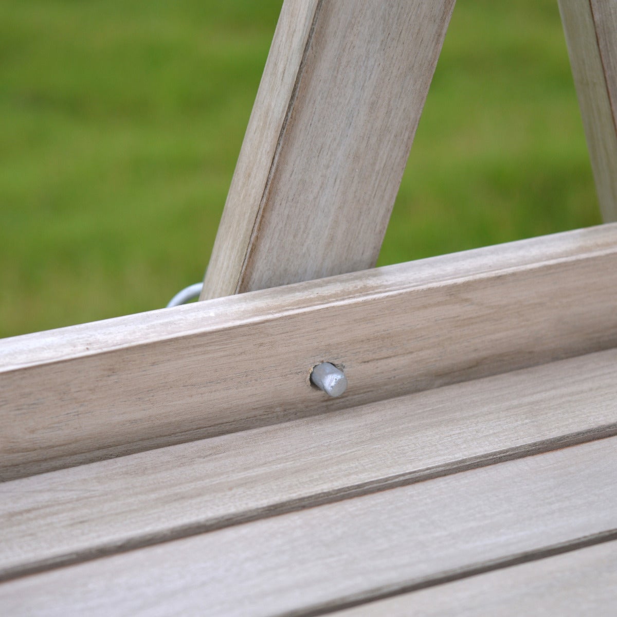 Bijzettafeltje Acacia Greywash met Uitneembaar Dienblad